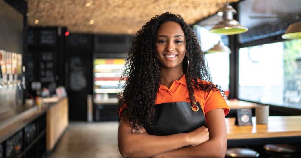 Top 5 Takeaways From Our 2021 Frontline Employee Workplace Survey