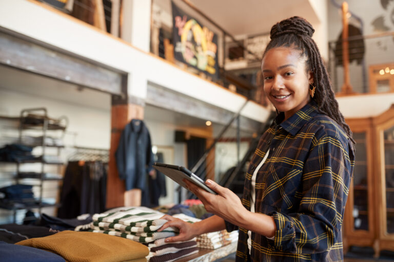 Retail store operations efficiency metrics: 10 to track in every store